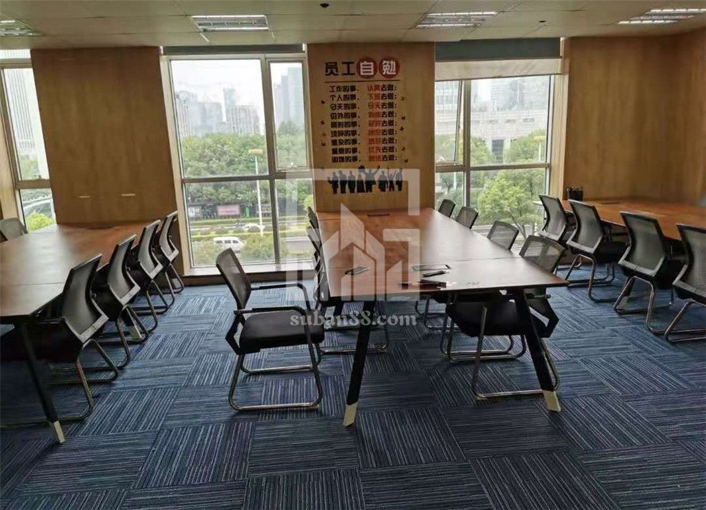 房東直租 豪裝帶家具 送免租期 隨時(shí)看房