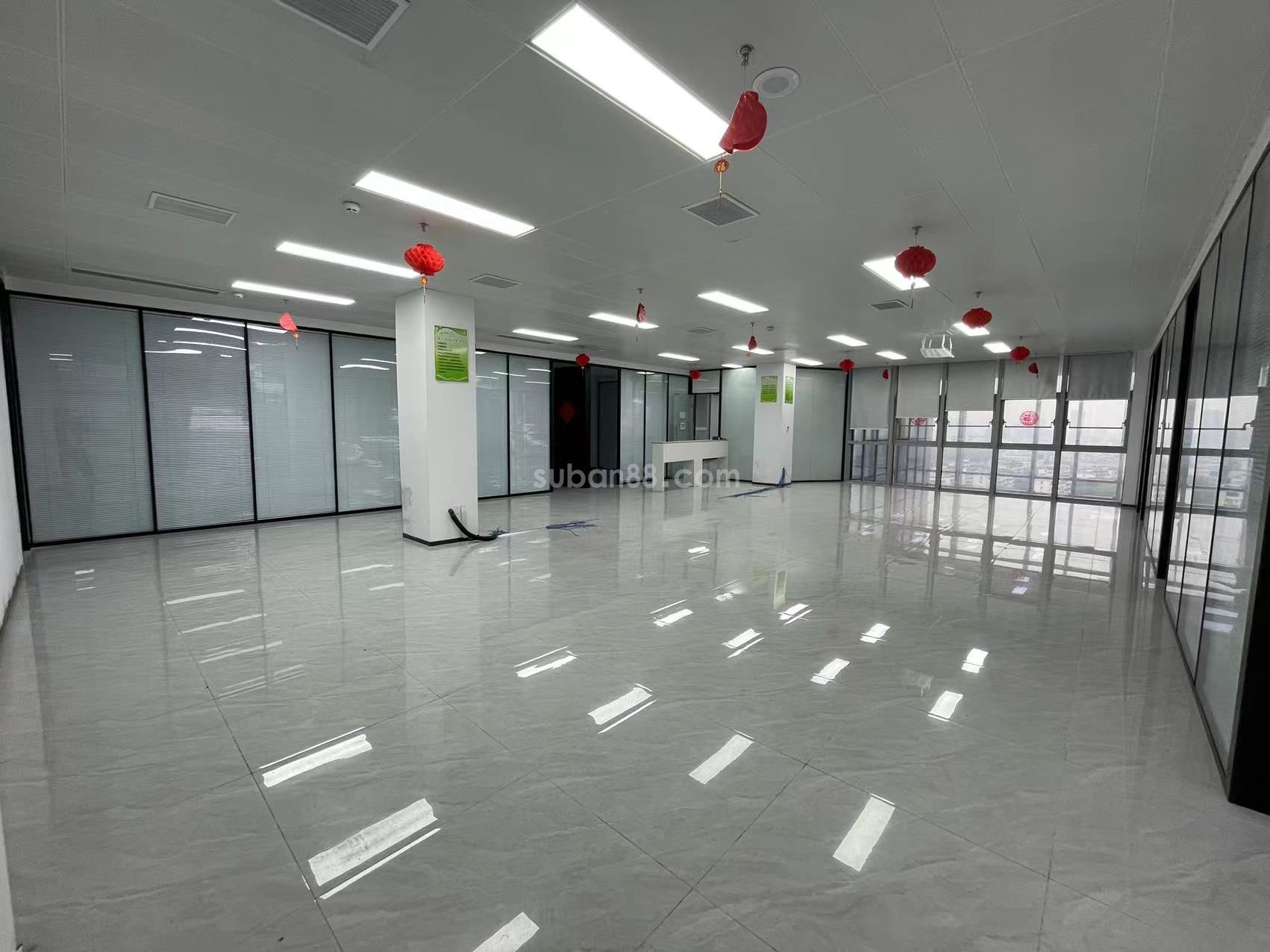 蘇州市西環路中廣核科技大廈精裝招租